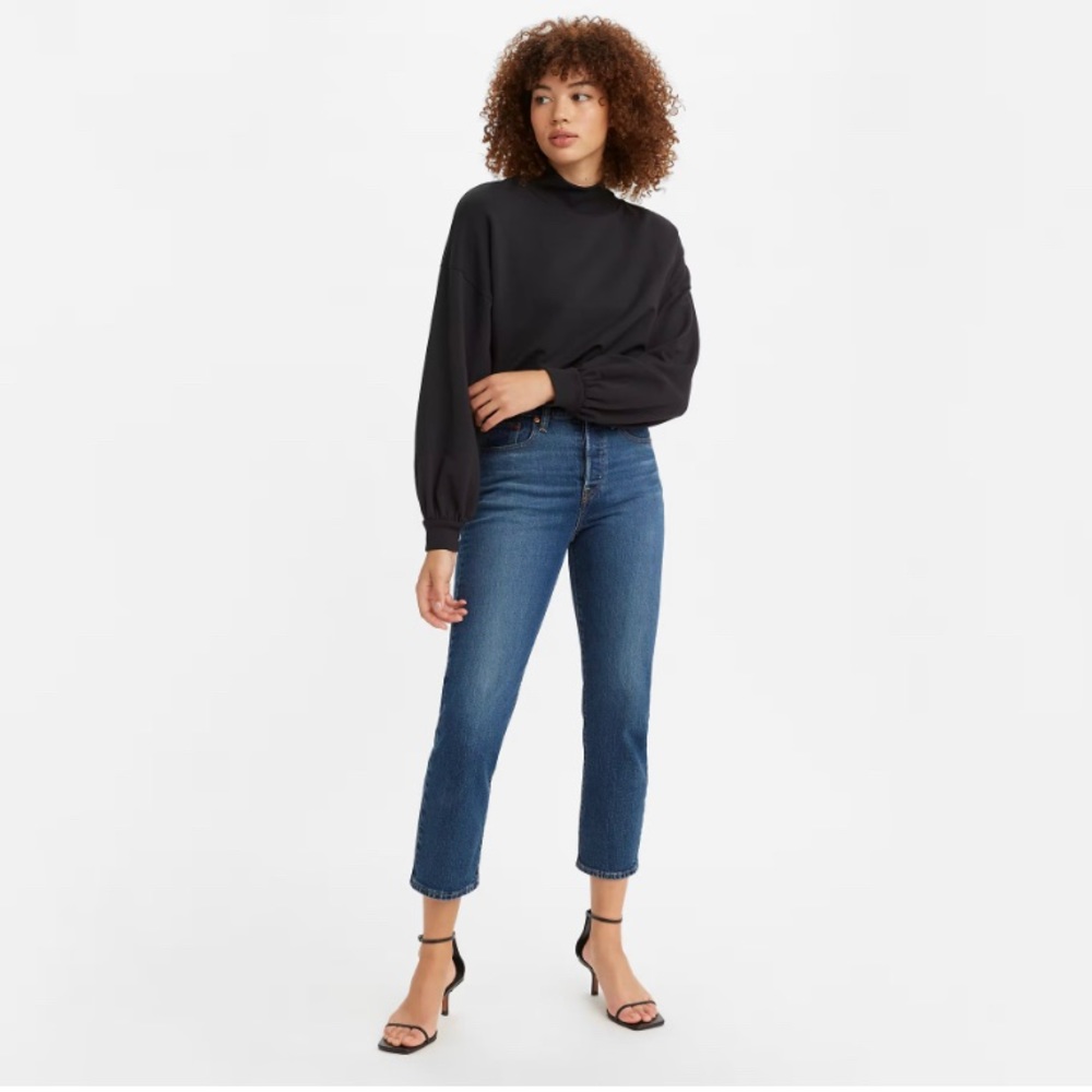 Levis Wedgie Straight Leg Ankle Jean
